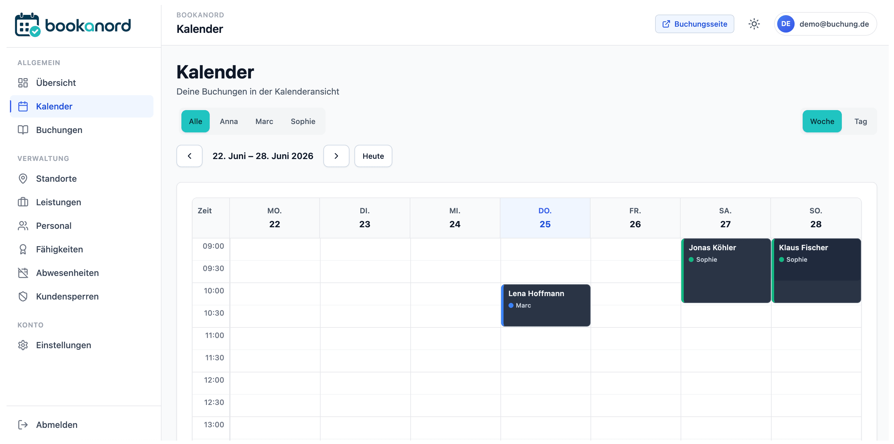 Bookanord Kalender – Wochenansicht mit Buchungen je Mitarbeiter